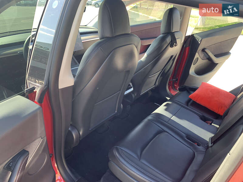 Внедорожник / Кроссовер Tesla Model Y 2021 в Запорожье