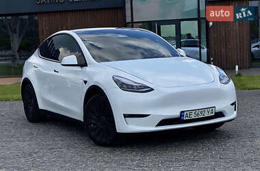 Внедорожник / Кроссовер Tesla Model Y 2023 в 