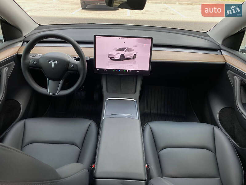 Внедорожник / Кроссовер Tesla Model Y 2023 в Днепре
