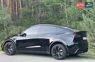 Внедорожник / Кроссовер Tesla Model Y 2023 в 