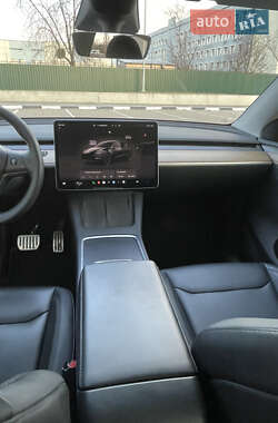 Внедорожник / Кроссовер Tesla Model Y 2022 в 