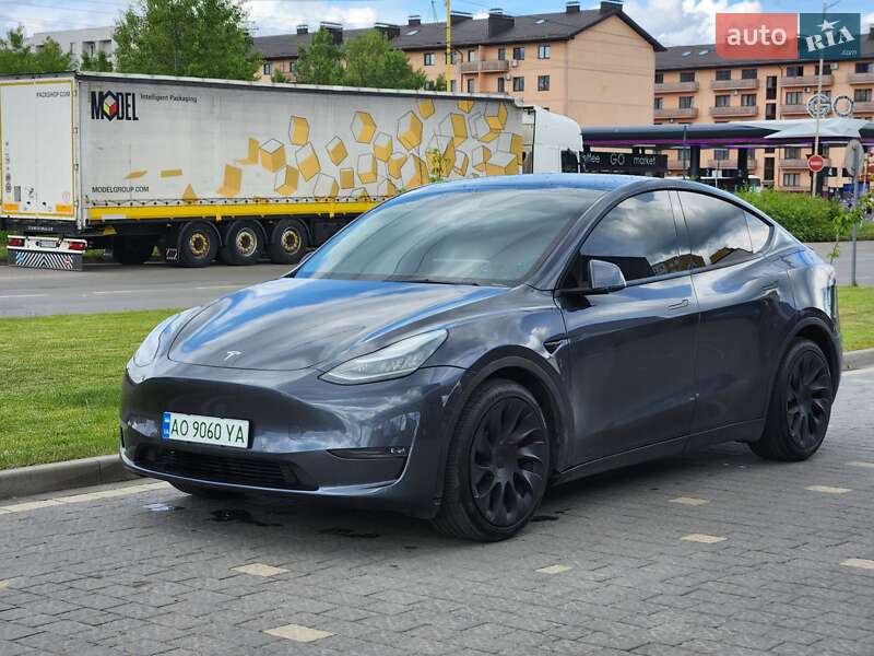 Внедорожник / Кроссовер Tesla Model Y 2021 в Ужгороде