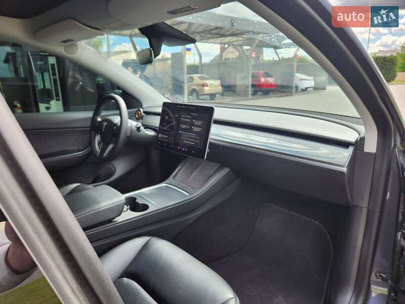 Внедорожник / Кроссовер Tesla Model Y 2021 в Ужгороде