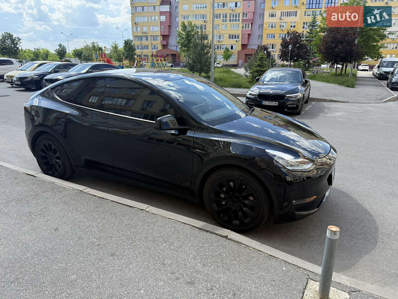 Внедорожник / Кроссовер Tesla Model Y 2021 в Харькове