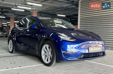 Внедорожник / Кроссовер Tesla Model Y 2021 в 
