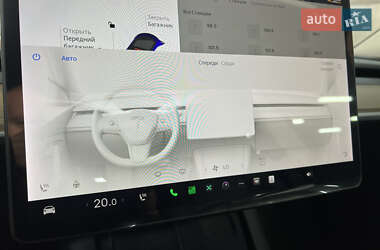 Внедорожник / Кроссовер Tesla Model Y 2021 в 