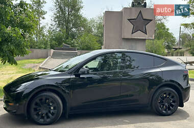 Внедорожник / Кроссовер Tesla Model Y 2023 в 
