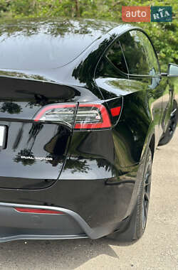 Внедорожник / Кроссовер Tesla Model Y 2023 в 