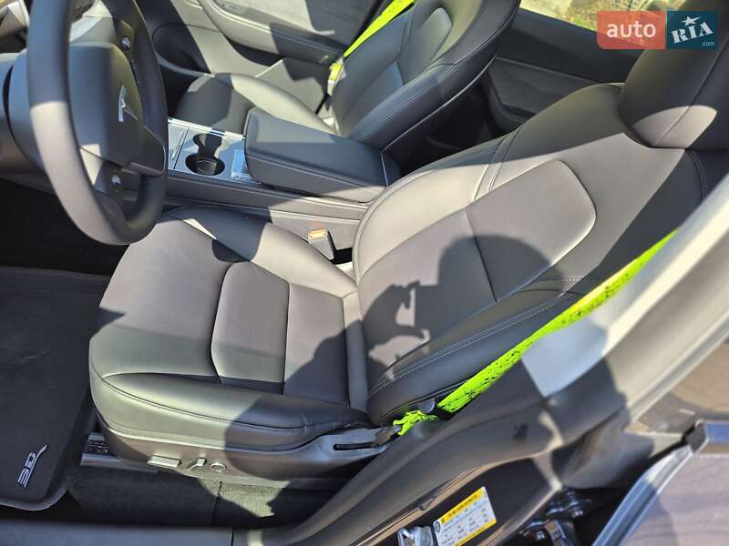 Внедорожник / Кроссовер Tesla Model Y 2021 в Одессе