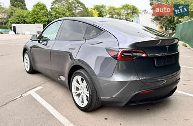 Внедорожник / Кроссовер Tesla Model Y 2021 в 