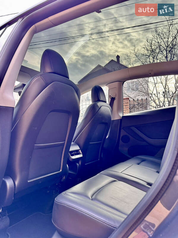 Позашляховик / Кросовер Tesla Model Y 2021 в Одесі