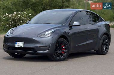 Внедорожник / Кроссовер Tesla Model Y 2021 в 