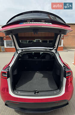 Позашляховик / Кросовер Tesla Model Y 2021 в 