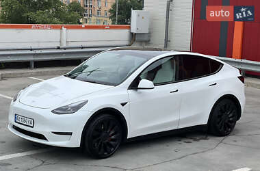 Внедорожник / Кроссовер Tesla Model Y 2022 в 