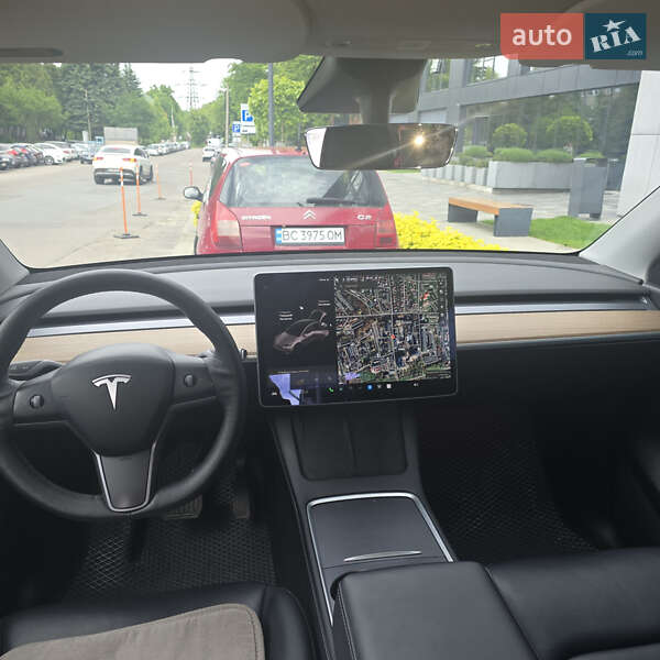 Внедорожник / Кроссовер Tesla Model Y 2021 в Львове