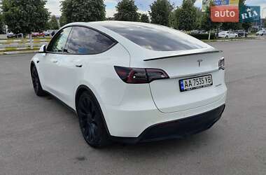 Внедорожник / Кроссовер Tesla Model Y 2021 в 