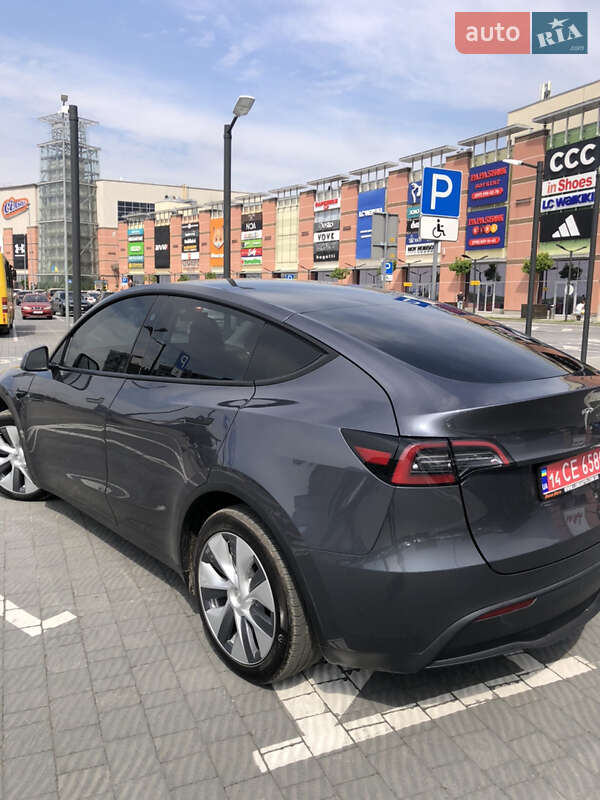 Позашляховик / Кросовер Tesla Model Y 2023 в Львові