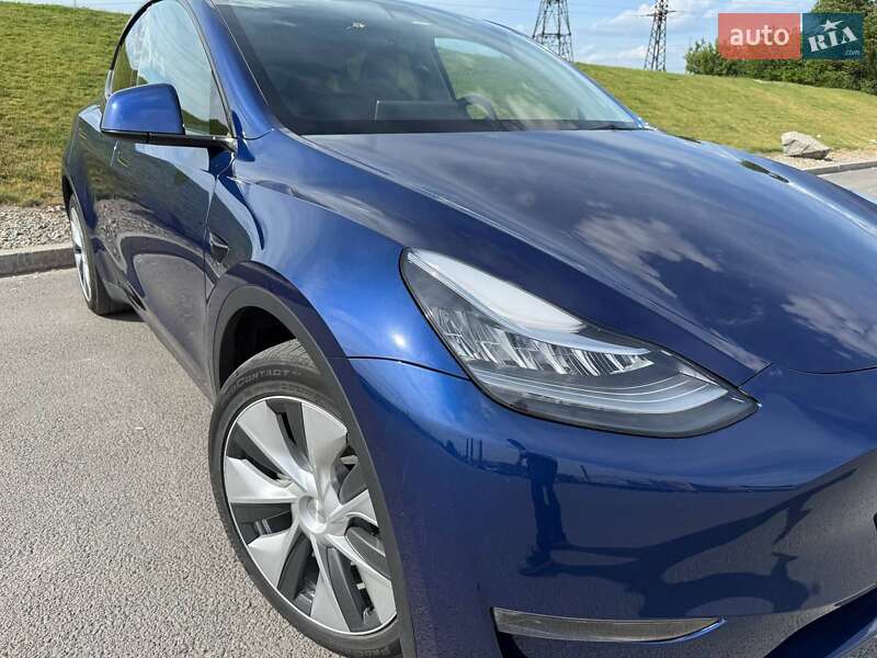 Внедорожник / Кроссовер Tesla Model Y 2023 в Днепре