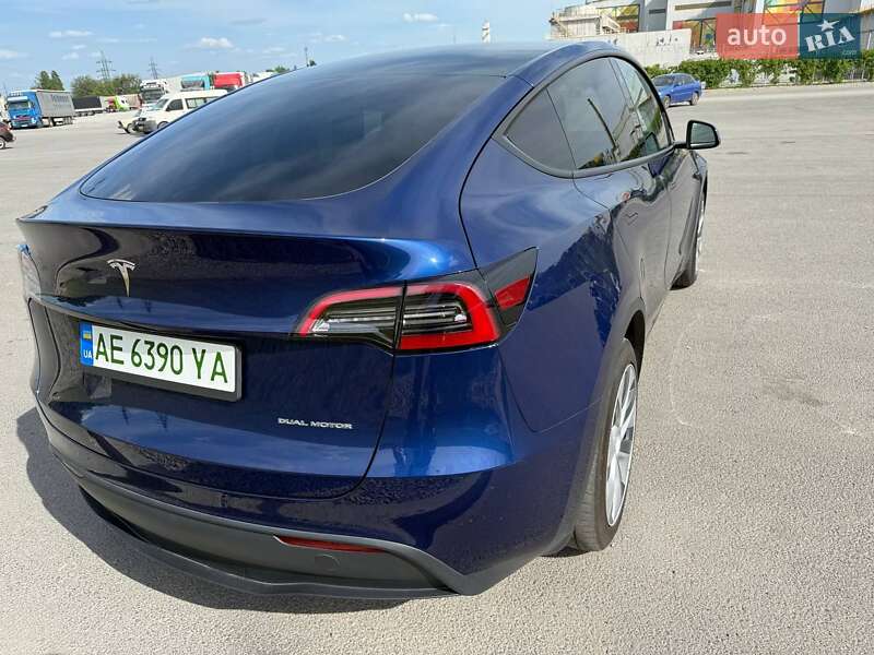 Внедорожник / Кроссовер Tesla Model Y 2023 в Днепре