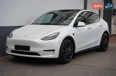 Позашляховик / Кросовер Tesla Model Y 2021 в Києві