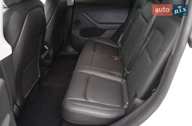 Внедорожник / Кроссовер Tesla Model Y 2021 в 