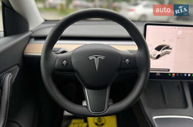 Внедорожник / Кроссовер Tesla Model Y 2022 в 