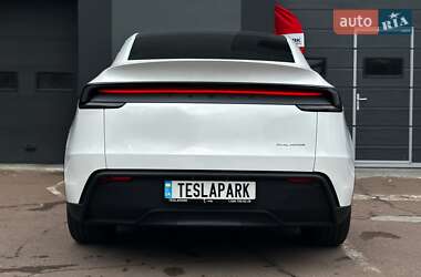 Внедорожник / Кроссовер Tesla Model Y 2025 в 