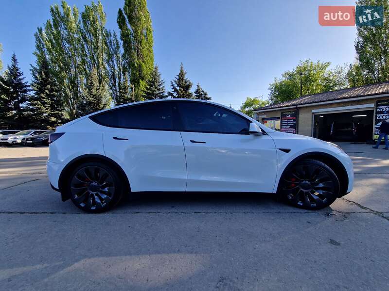Внедорожник / Кроссовер Tesla Model Y 2022 в Днепре фото 3 Внедорожник / Кроссовер Tesla Model Y 2022 в Днепре