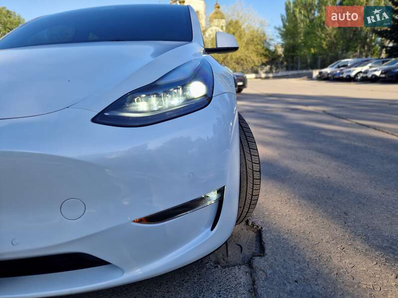 Внедорожник / Кроссовер Tesla Model Y 2022 в Днепре фото 10 Внедорожник / Кроссовер Tesla Model Y 2022 в Днепре