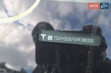 Позашляховик / Кросовер Tesla Model Y 2023 в 