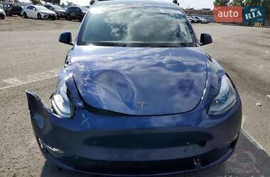 Позашляховик / Кросовер Tesla Model Y 2023 в 