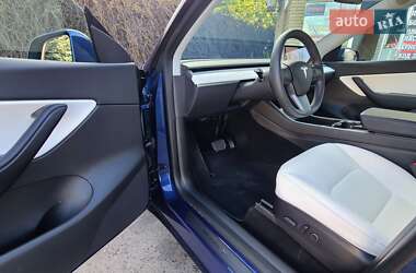Позашляховик / Кросовер Tesla Model Y 2020 в 