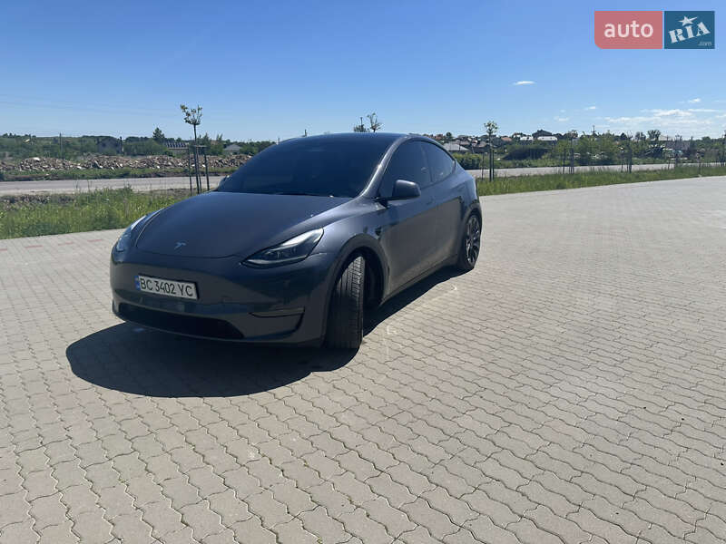 Внедорожник / Кроссовер Tesla Model Y 2023 в Львове