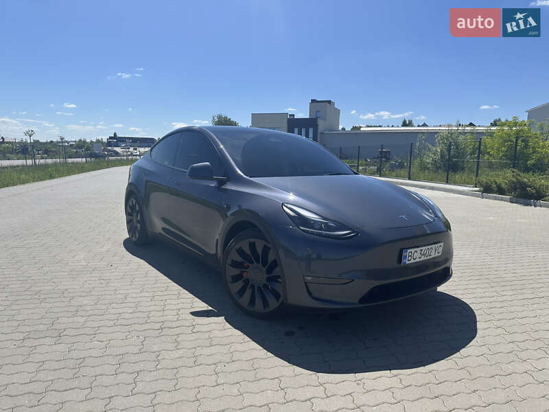 Внедорожник / Кроссовер Tesla Model Y 2023 в Львове