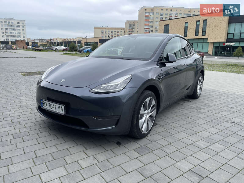 Внедорожник / Кроссовер Tesla Model Y 2022 в 