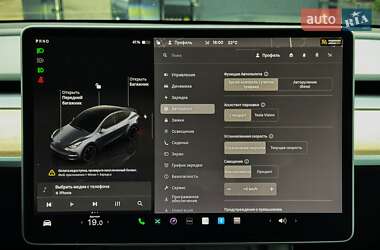 Внедорожник / Кроссовер Tesla Model Y 2022 в 