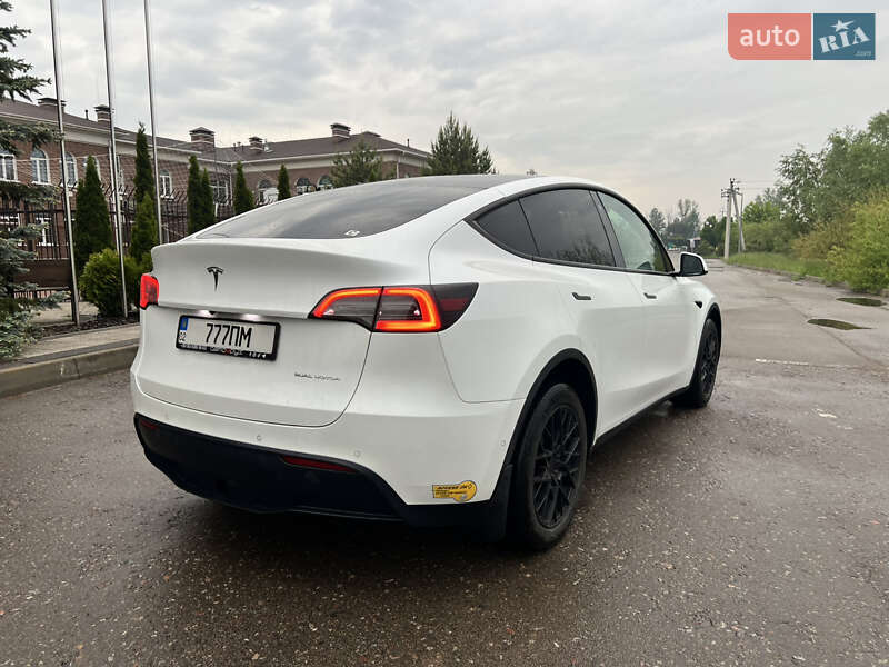 Внедорожник / Кроссовер Tesla Model Y 2022 в Киеве