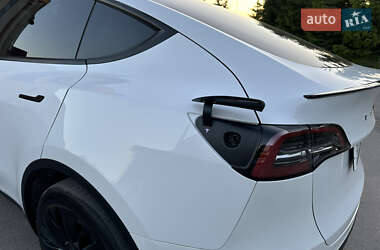 Внедорожник / Кроссовер Tesla Model Y 2023 в 
