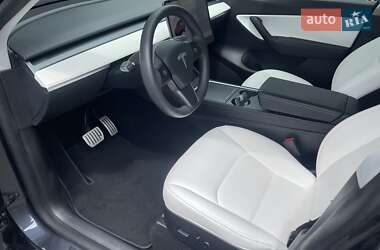 Внедорожник / Кроссовер Tesla Model Y 2021 в 