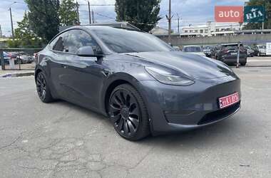 Внедорожник / Кроссовер Tesla Model Y 2021 в Киеве