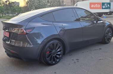 Внедорожник / Кроссовер Tesla Model Y 2021 в 