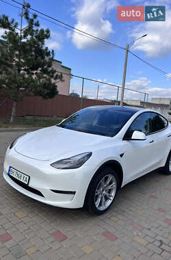 Внедорожник / Кроссовер Tesla Model Y 2023 в 