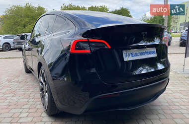 Внедорожник / Кроссовер Tesla Model Y 2021 в 