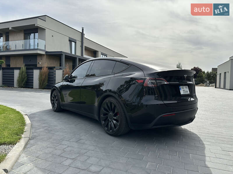 Внедорожник / Кроссовер Tesla Model Y 2022 в Днепре