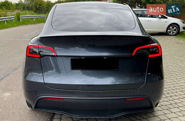 Внедорожник / Кроссовер Tesla Model Y 2023 в 