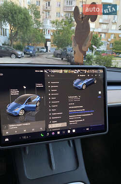Внедорожник / Кроссовер Tesla Model Y 2023 в 