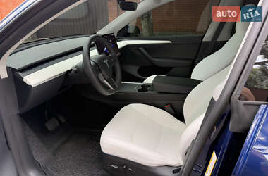 Позашляховик / Кросовер Tesla Model Y 2023 в 