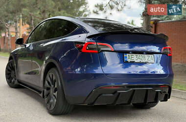 Позашляховик / Кросовер Tesla Model Y 2023 в 