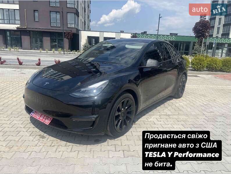 Tesla Model Y 2022