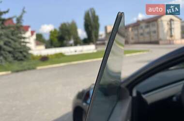 Внедорожник / Кроссовер Tesla Model Y 2021 в 